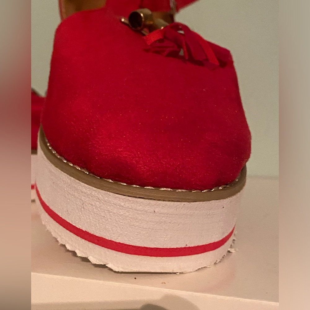 Sandals - Picture 4 of 15